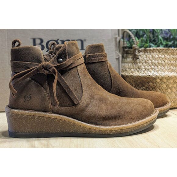 Born Vaughn Ginger Brown Distressed Suede Leather Boots Women's 8.5 NIB - Picture 4 of 13